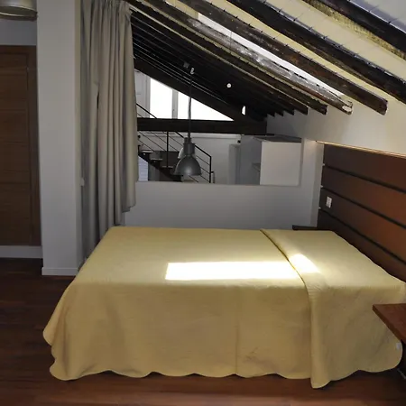 Casa Di Mario In Centro Storico Con Due Da Letto E Terrazze * 칼리아리