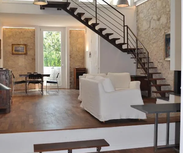 Casa Di Mario In Centro Storico Con Due Da Letto E Terrazze アパート カリアリ