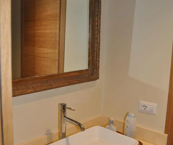 Apartman Casa Di Mario In Centro Storico Con Due Da Letto E Terrazze *